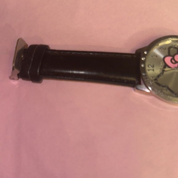 Hello Kitty 5702 Large Face Watch White Leather Band w/ 6 Diamonds. Black Band. - Picture 10 of 12